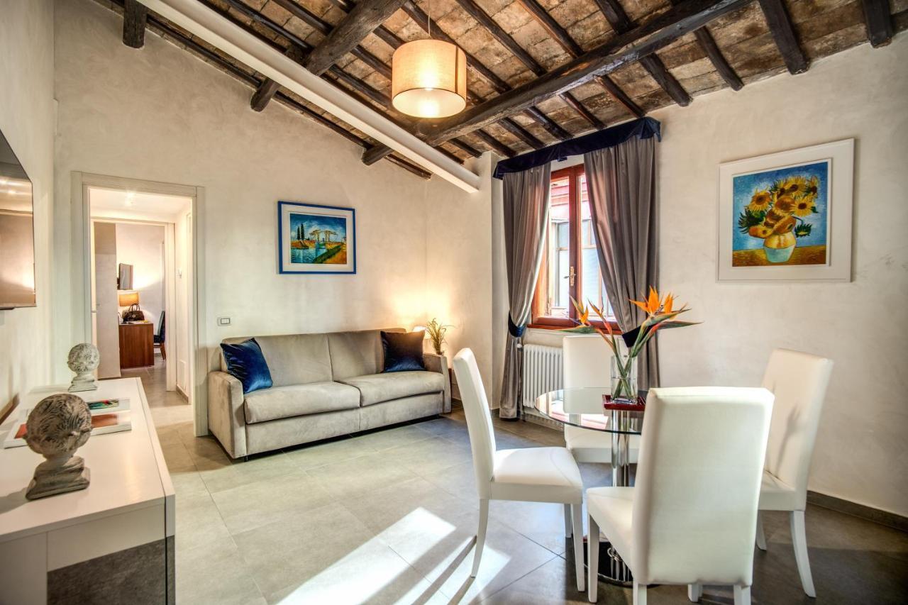 Pensionat Tritone House