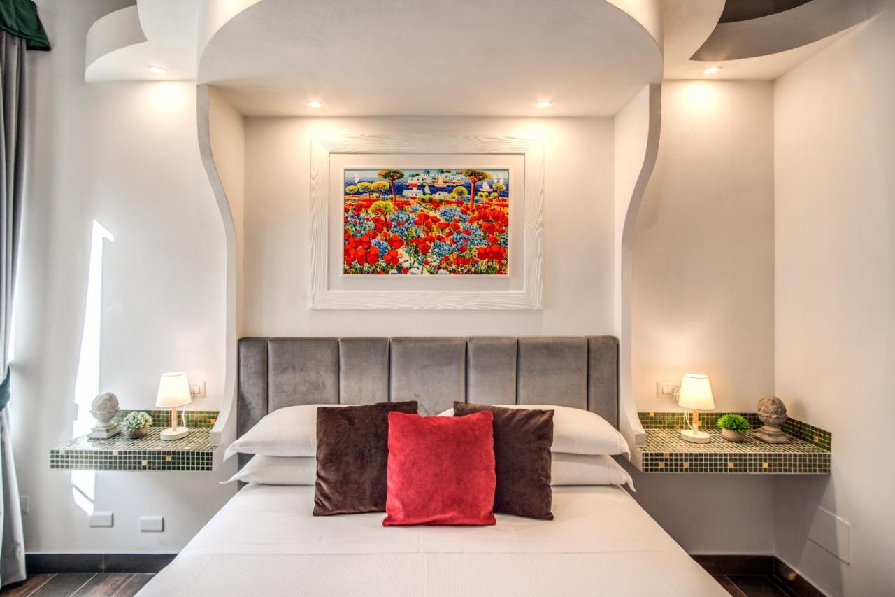 Tritone House Gasthof 4*