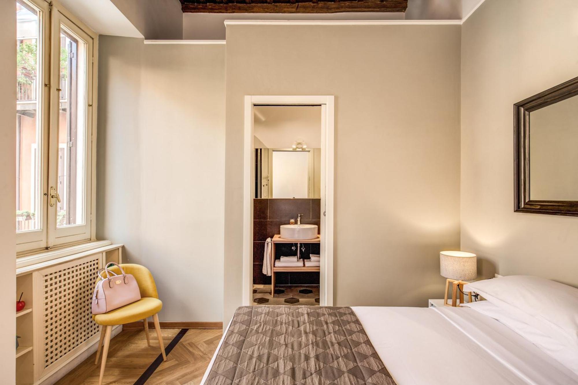 Tritone House Rom