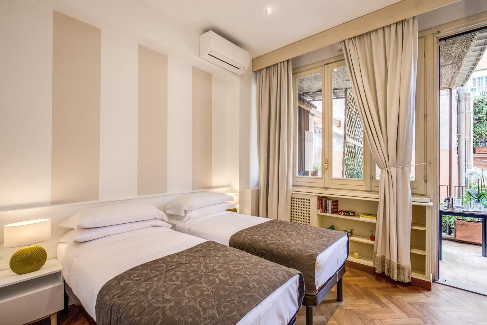 Tritone House Pensionat