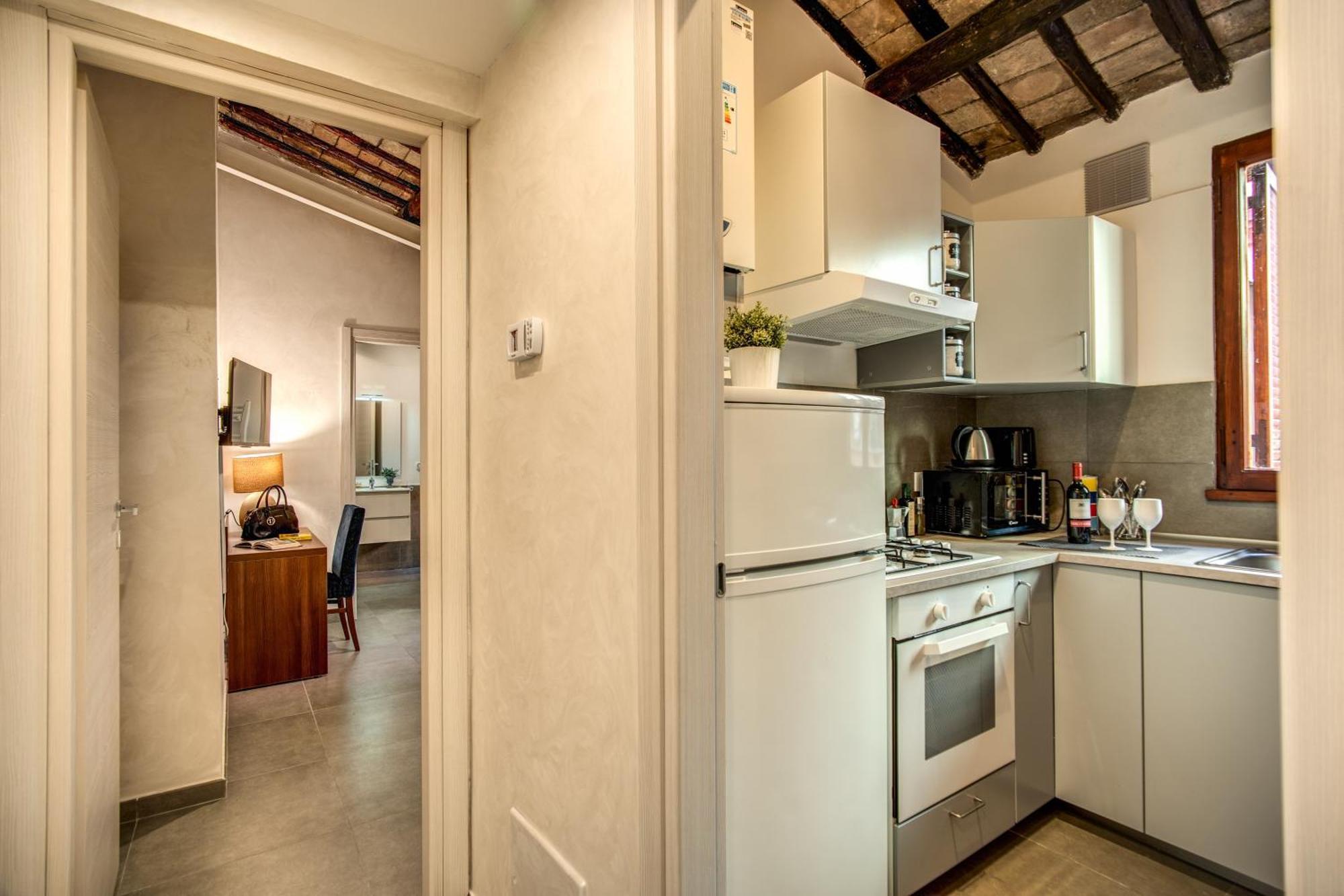 Tritone House Rom