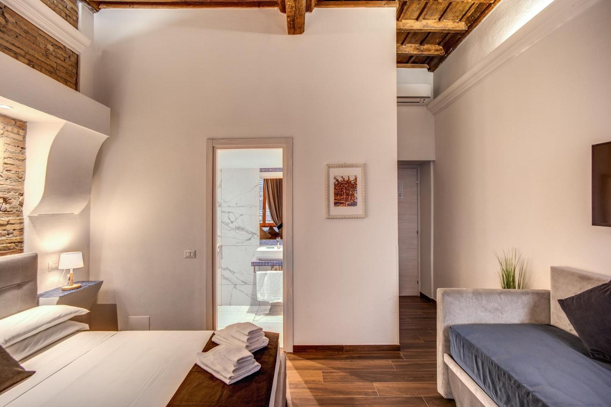 Tritone House 4* Rom