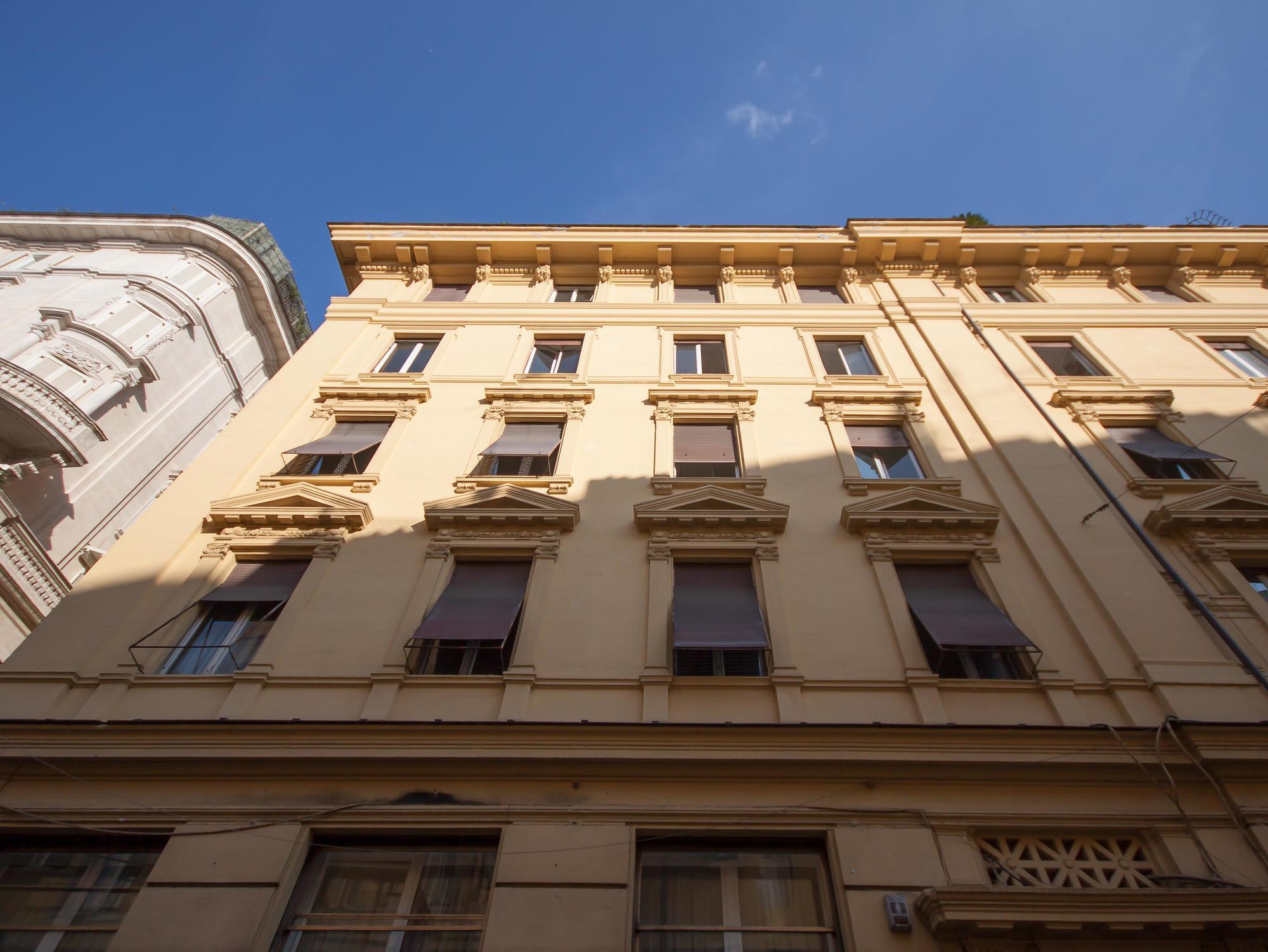 Tritone House Pensionat